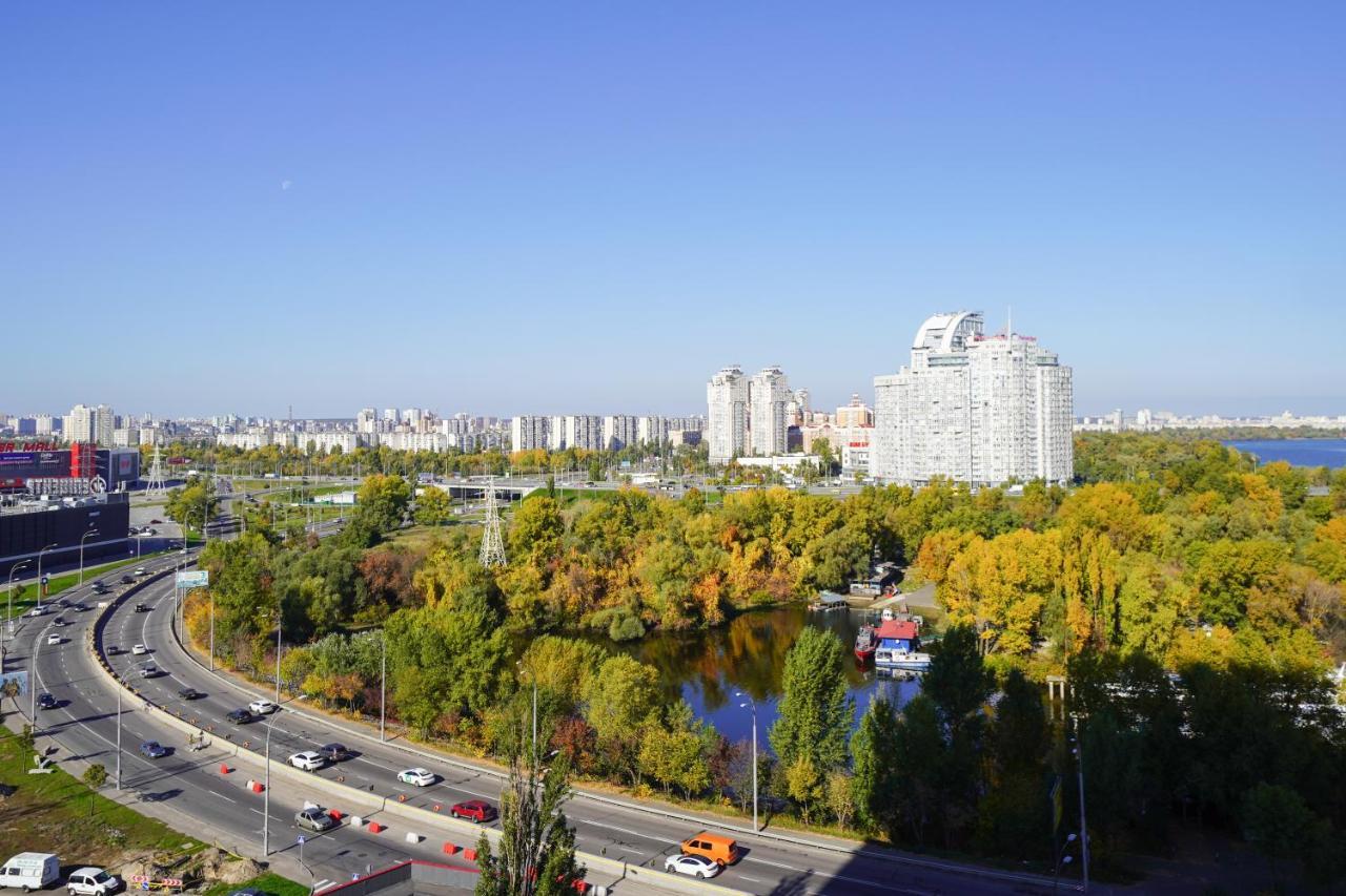 Myfreedom Апартаменти Метро Почайна, Оболонь Kiev Buitenkant foto